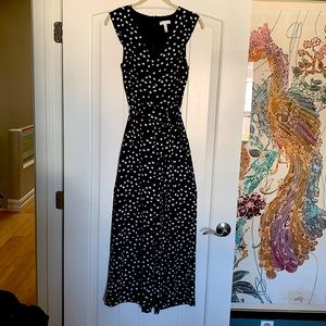 Polka dot jumper. Double lined. Sweetheart cut around the neck and shoulders.